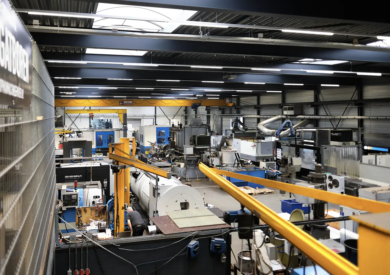 Licht en krachtinstallatie bij Hopman Machinefabriek
